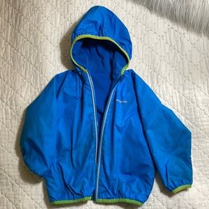 Patagonia fleece lined nylon jacket. 4T. Blue/green.